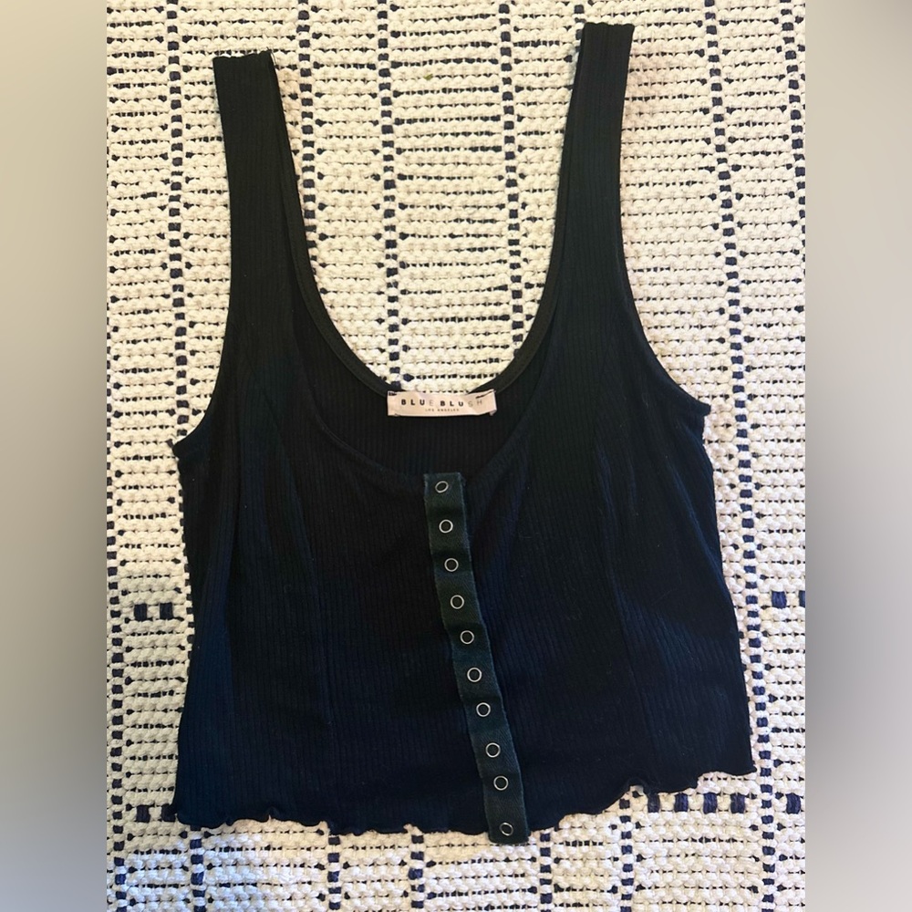 Blue Blush NWOT Size M Ribbed Black Button-Down Brami/Cropped Cami